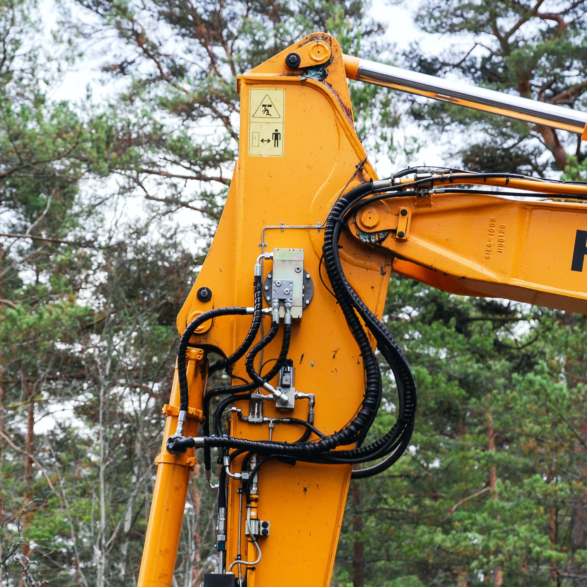 Dynaset HVB Hydraulic Vibra on excavator 003 print@2x