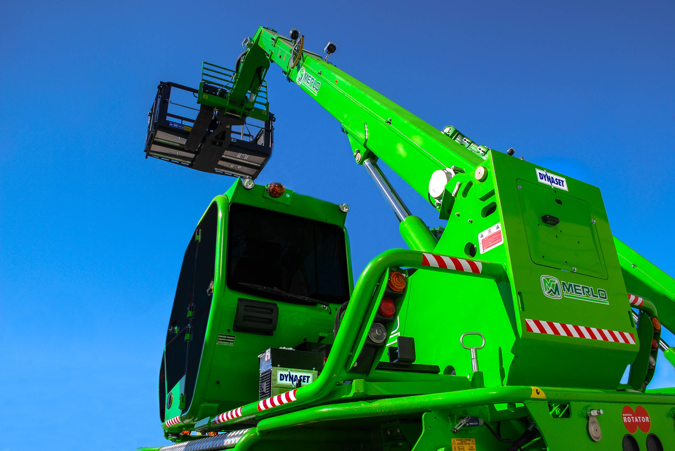 DYNASET HG Hydraulic Generator Platform Merlo Installation 100