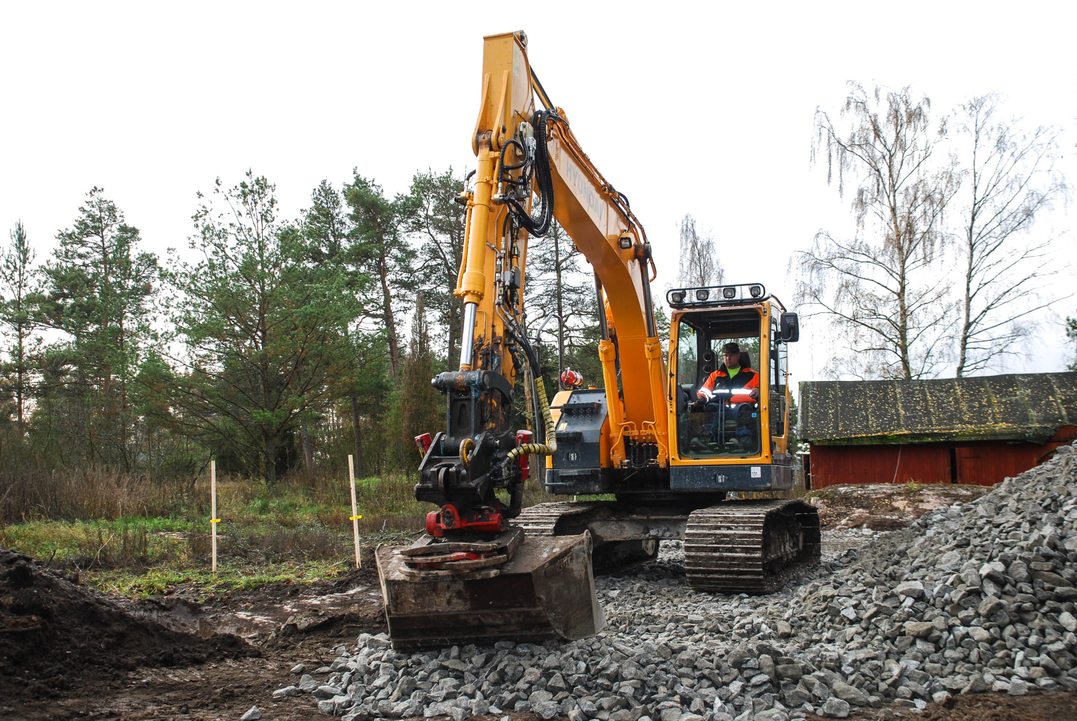 Dynaset HVB Hydraulic Vibra on excavator 002
