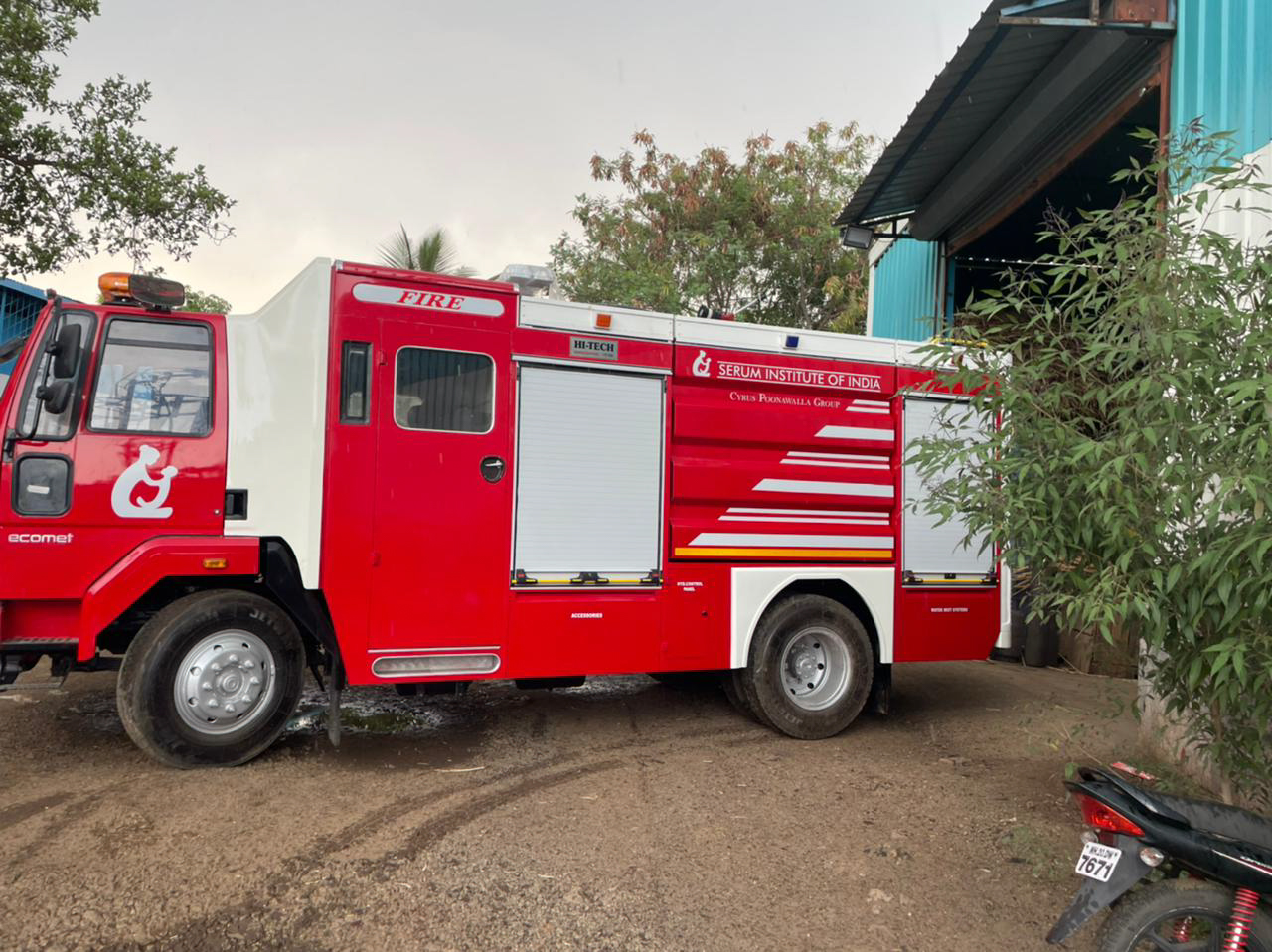 Pourquoi les camions de pompiers sont-ils rouges ?