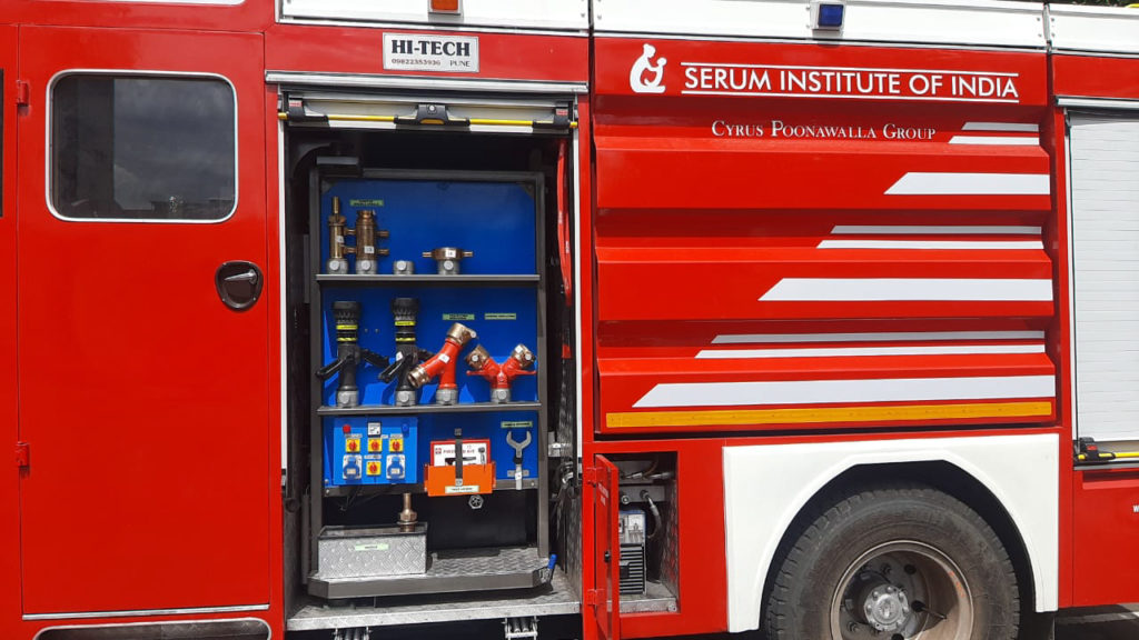 Feuerwehrfahrzeug mit HG-Hydraulikgenerator.