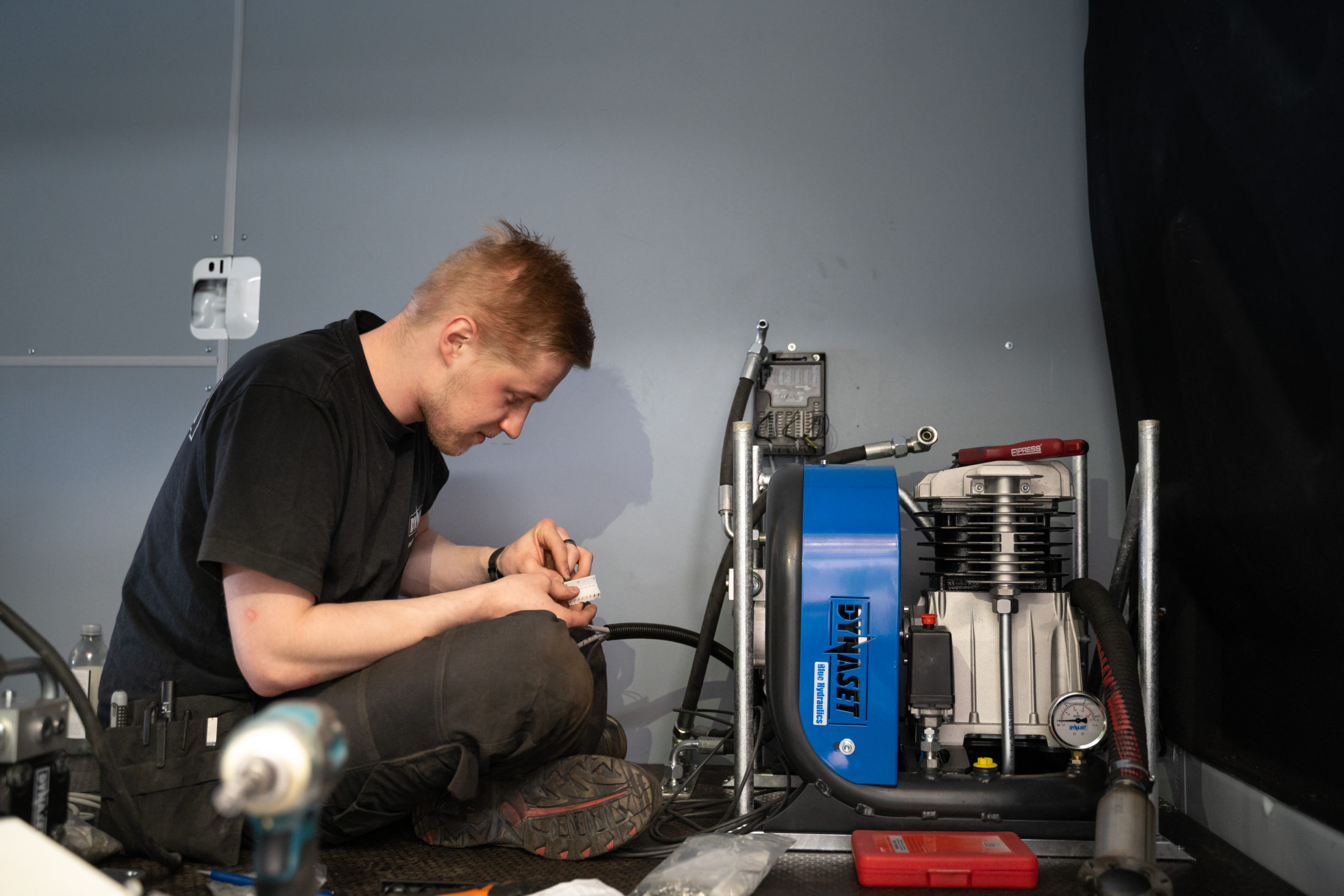 Ford Transit Service Vehicle 2022 Installing Chassis Print 4