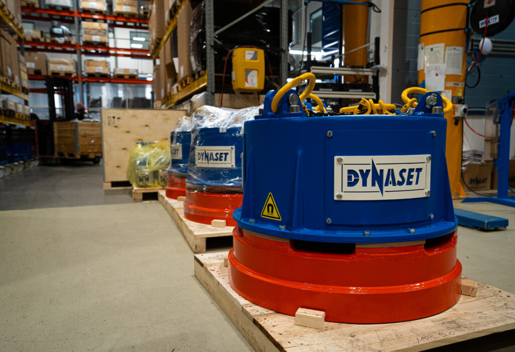 HMAG PRO 900 Hydraulic Magnets at the DYNASET factory in Ylöjärvi, Finland